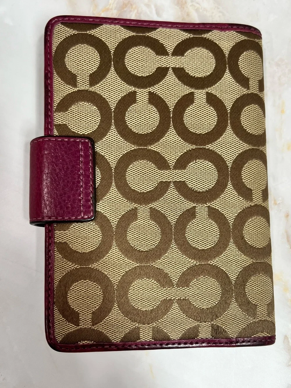 Coach Khaki/Berry Signature 